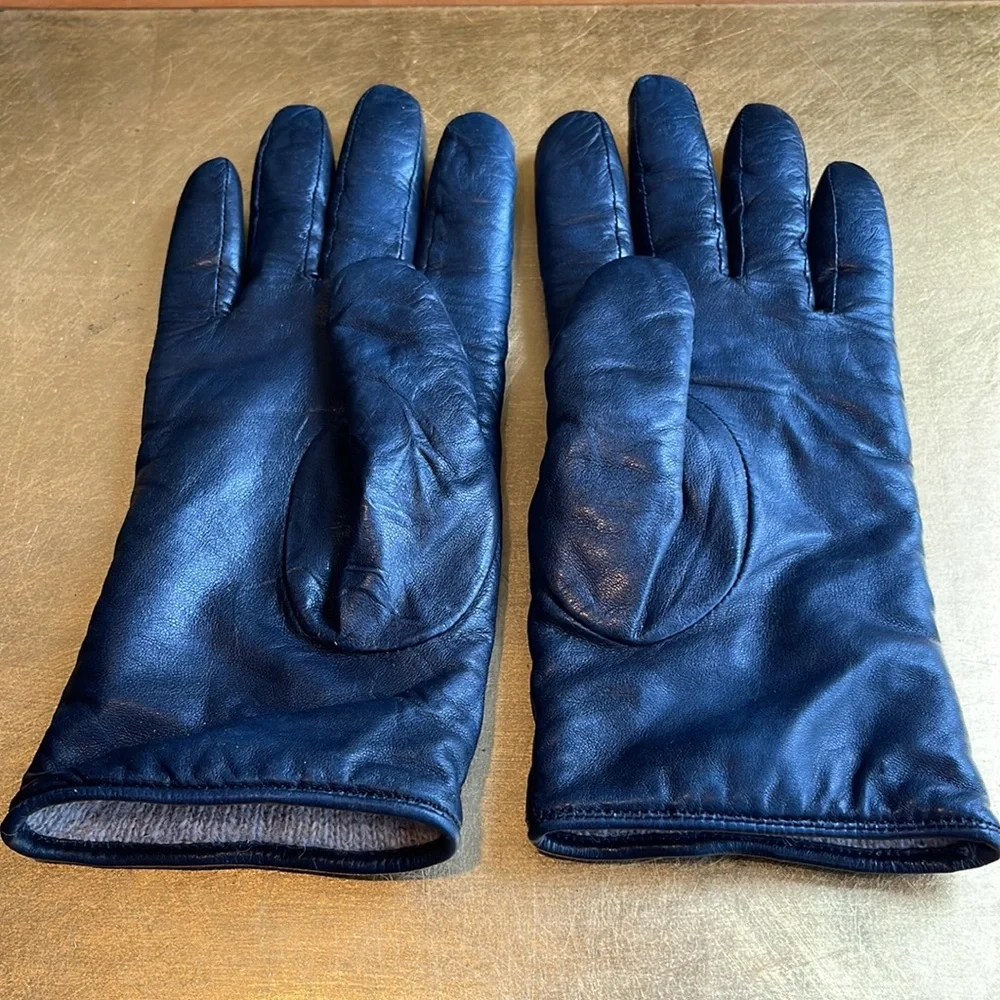 Coach Quilted Leather Heart Charm Merino Wool Lined Gloves